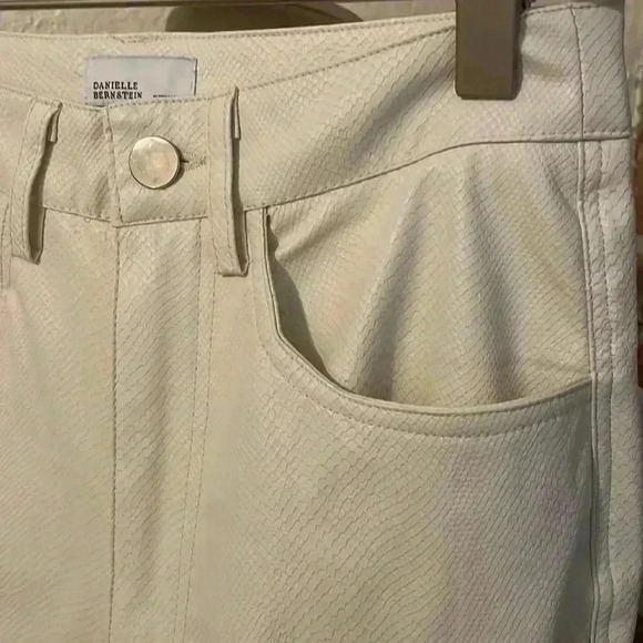 WeWoreWhat Ivory High Waist Croc Ankle Flare Pants‎ Size 24 - Picture 5 of 9
